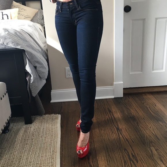 Jeans - Picture 1 of 2